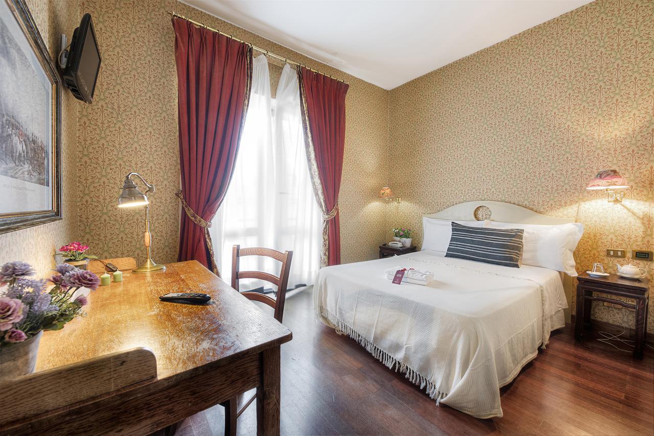 Hotel Grand Colony 3*