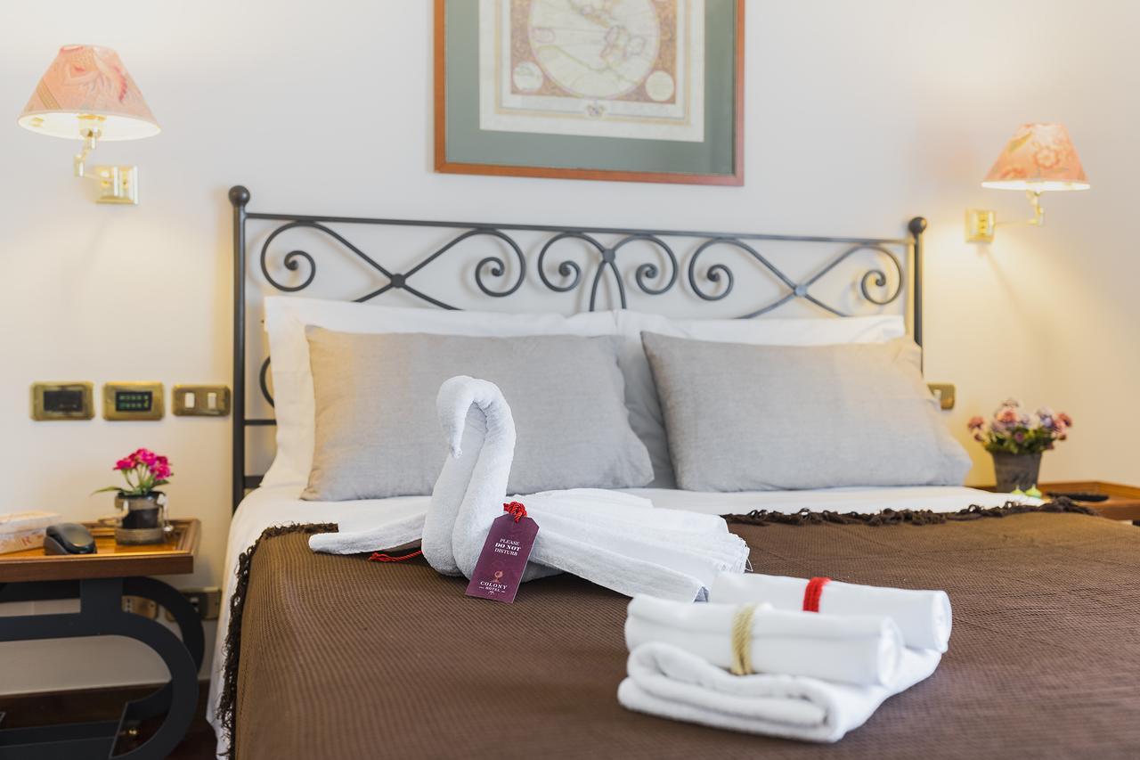 Grand Colony Hotel 3*