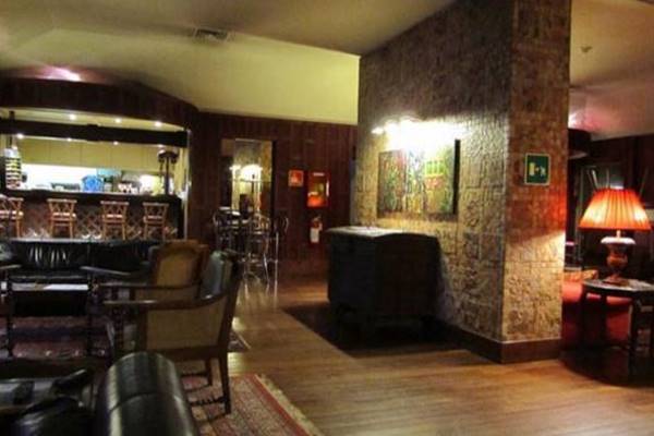 Grand Colony Hotel