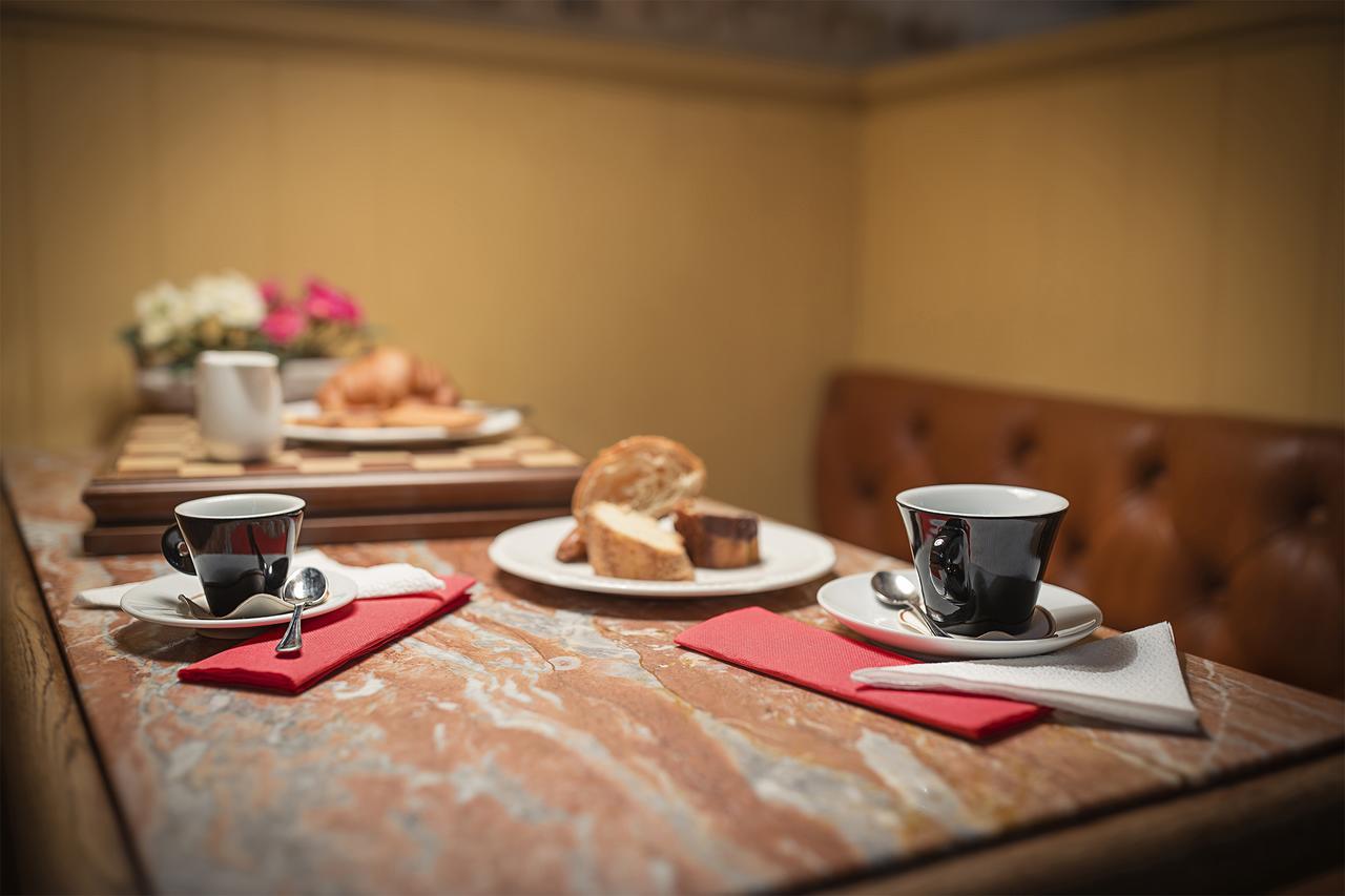 Hotel Grand Colony Roma