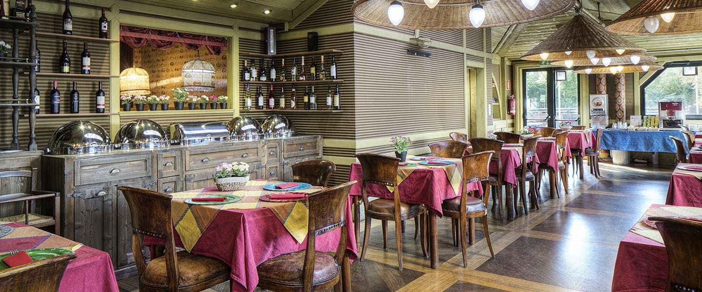 Hotel Grand Colony Roma